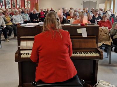 Fællessang i InSide